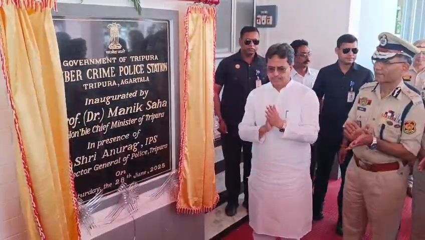 Mobile phones more dangerous than AK-47s: Tripura CM